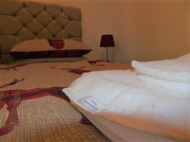 Snug - Abhainn Apartment へレンズバラ エクステリア 写真